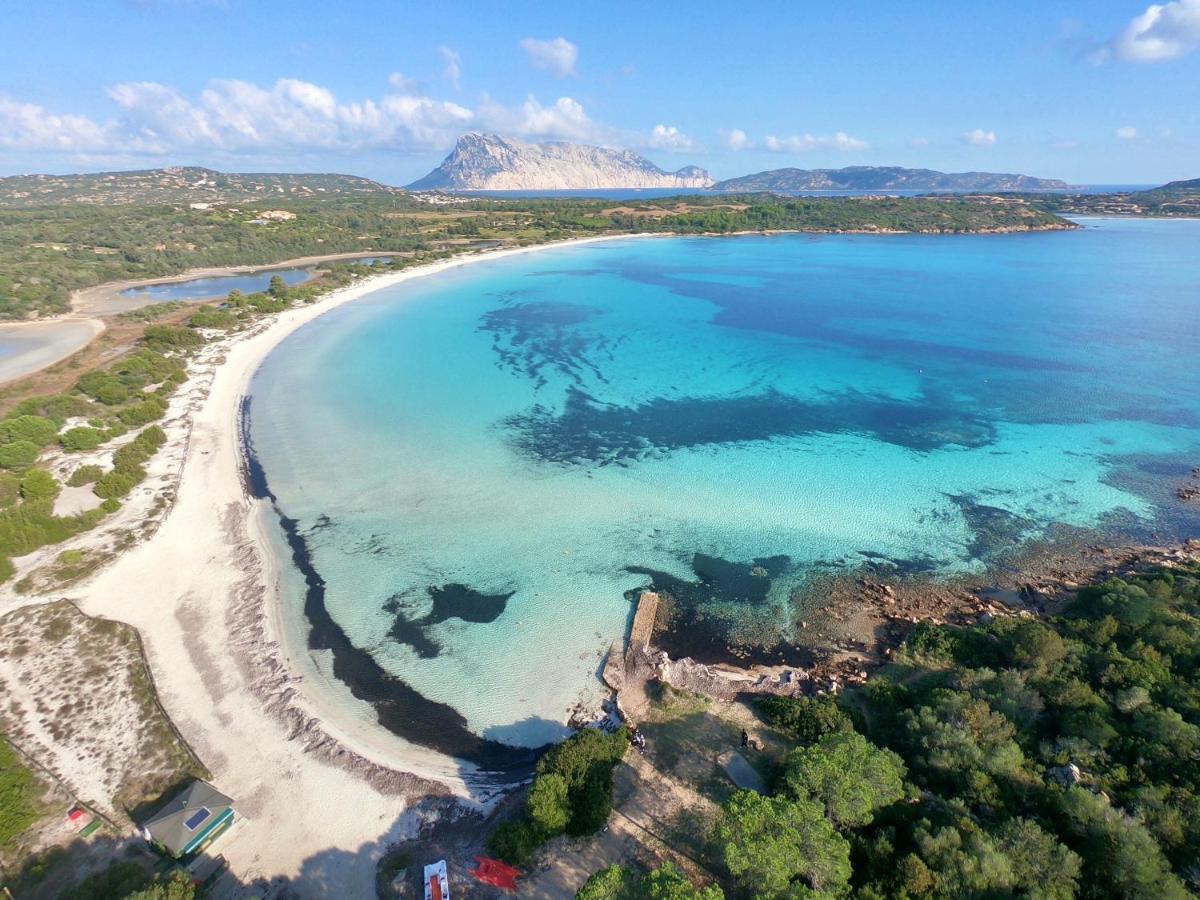 Il Faro San Teodoro Aparthotel Ngoại thất bức ảnh